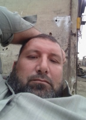 ابراهيم الحسين из دمشق 32 года