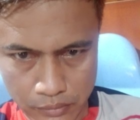 Nop, 43, Tha Muang