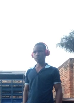 Ssekajja ibrahim из Masaka 18 лет
