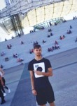 Walid, 27, Algiers