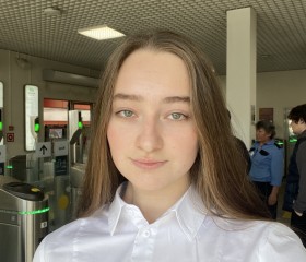Sasha, 19, Moscow