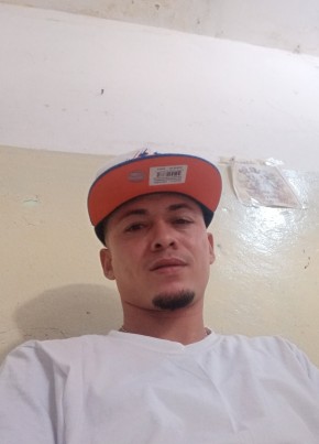 edwin pinales, 28, República de Santo Domingo, Villa Francisca
