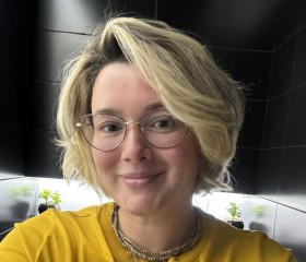 Lada, 43, Moscow