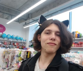 Zhenya, 18, Yoshkar-Ola