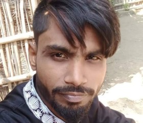 Shuvo King, 30, Par Naogaon