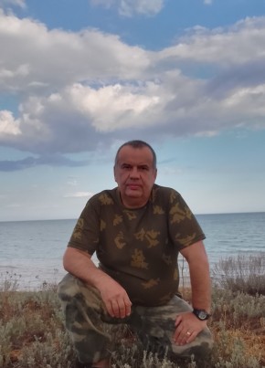 Лев, 56, Россия, Феодосия