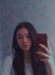 Олеся, 23, Оренбург, ищу: Парня  от 18  до 33 