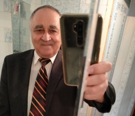 олег, 72 года, Омск