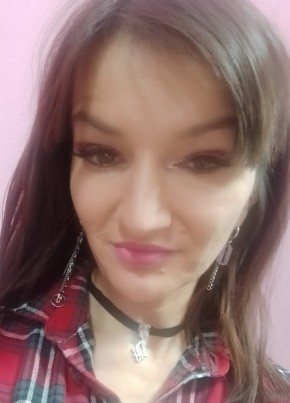 Yuliya, 35, Russia, Sevastopol
