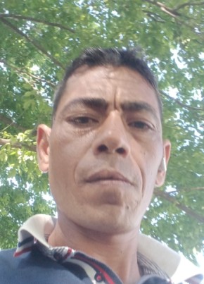 احمد النجار из Milano 18 лет