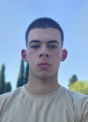 Эдик из Адлера 19 лет
