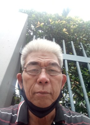 黄先生, 52, Singapore, Singapore