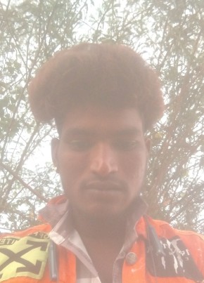 Raju, 19, India, New Delhi