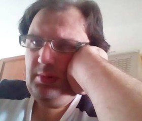 László, 55, Komarno
