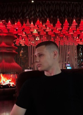 Никита из Тюмени 20 лет