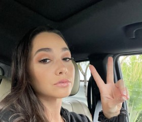 Sophia, 30, Bordeaux