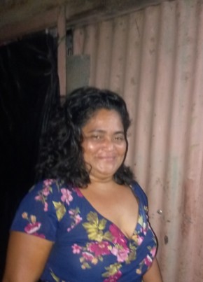 Kenia baltodano из Managua 42 года