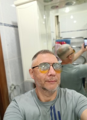 Олег из Тольятти 53 года