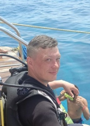 Андрей из Тюмени 38 лет