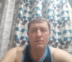 Ivan, 45, Saint Petersburg