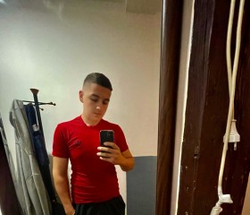 Erik, 18, Prague