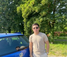 Vasyl, 20, Enschede