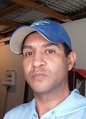 Pedro, 23, República de Santo Domingo, Baní