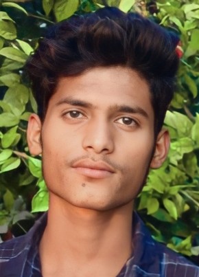 Huzaifa Ansari, 18, India, Jarwal