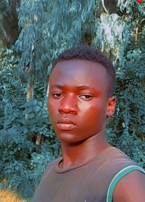 Benard ochieng из Kisumu 20 лет
