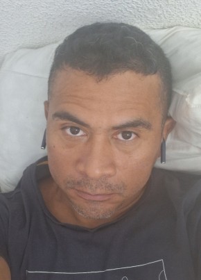 Javier из Orihuela 44 года