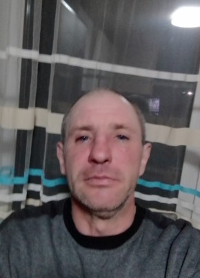 Саня из Иланския 44 года