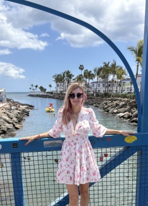 Elena, 41, Russia, Saint Petersburg