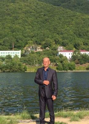 Vladimir, 55, Russia, Yelizovo