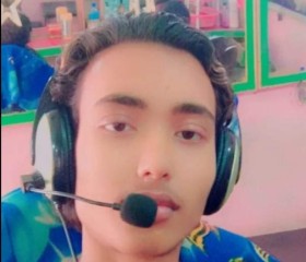 Manish, 21, Patna