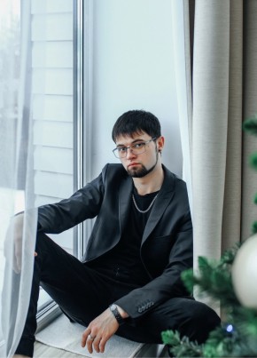 Михаил из Сочи 28 лет