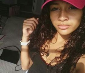 noris, 36, Mamoudzou