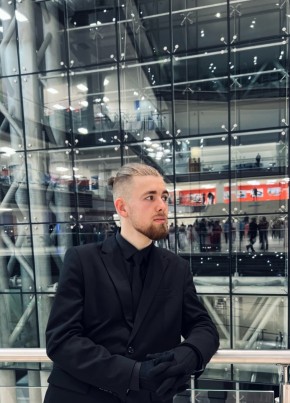 Дмитрий из Владивостока 22 года