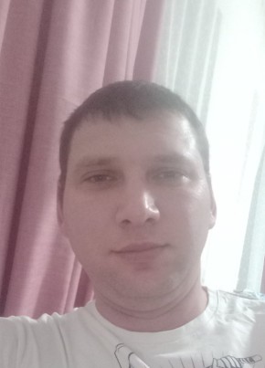 Иван, 36, Россия, Путянино