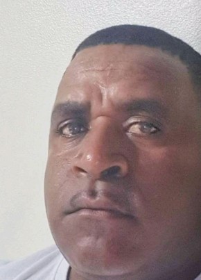 David Tipawi, 34, Papua New Guinea, Daru Government Station