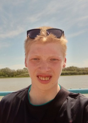 Владимир, 19, Россия, Омск