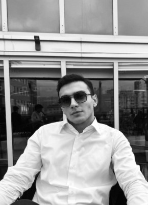 Emil из Bakı 20 лет
