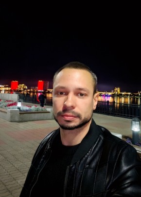 Антон из Благовещенск (Амурской обл.) 36 лет