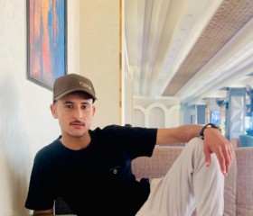 حفيد صدام, 20, Cairo