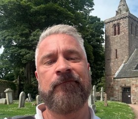 Vadim, 42, London