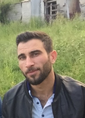 Dılo, 32, Türkiye Cumhuriyeti, Yüksekova