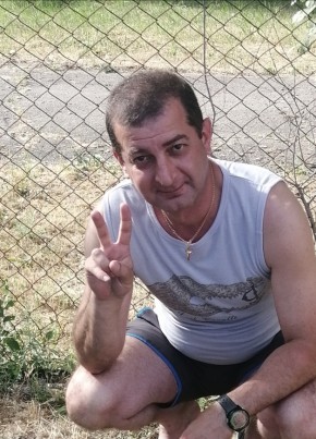 Давид из Ессентуки 47 лет