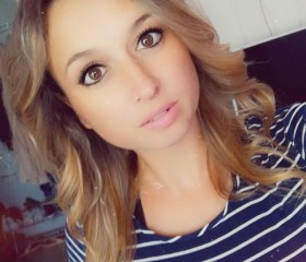 Joy Carles, 33, Teshi Old Town