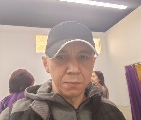 Aleksandr, 38, Simferopol