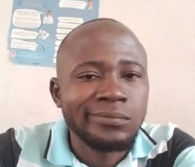 Ouattara, 34, Abidjan