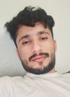 Sallo, 21, Bahrain, Manama